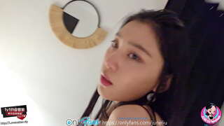 June 리우/SpicyGum-집에서 만든 인맥으로 중국어 학생