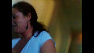 ���ోటితో మొడ్ఢ చీకడం