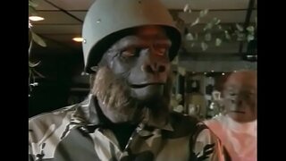 Энэ Playmate-ийн Мич