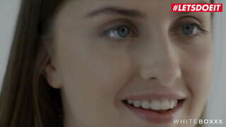 LETSDOEIT - (Shona-Floden &amp;amp; Lena Reif) Horny Far Får lov til At Lege Og Bang Med To Hot Euro Babe Modeller